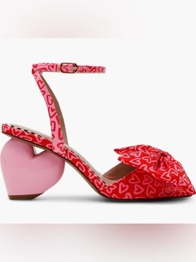Blue By Betsey Johnson “Kendal” Strappy Heart Heels - Size 6 - NWT